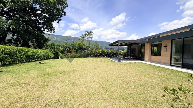 via la mesa de los santos