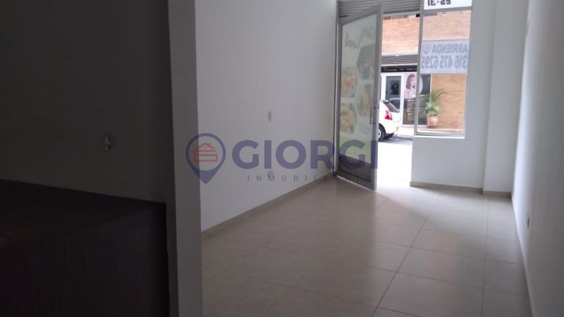 Cl. 35 con Cra 25